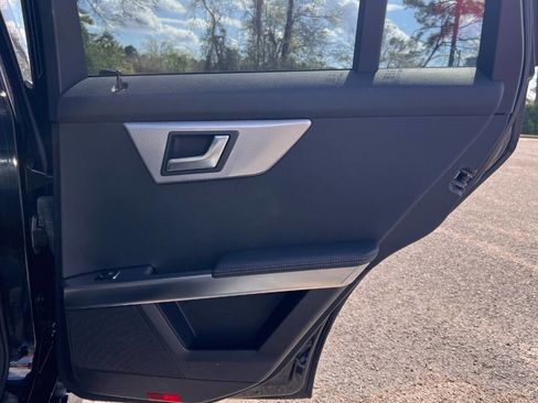 Used 2015 Mercedes-Benz GLK 350 4MATIC image 18