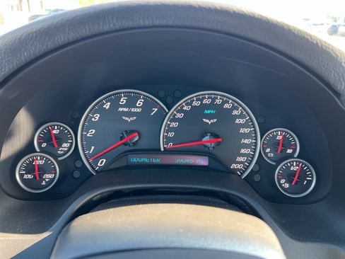 Used 2008 Chevrolet Corvette Coupe w/ Preferred Equipment Group RWD image 11