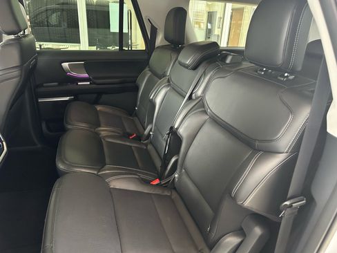 Certified 2025 Ford Expedition Max Platinum AWD/4WD image 29