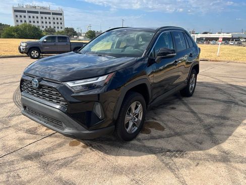 Used 2023 Toyota RAV4 XLE w/ Convenience Package AWD/4WD image 19