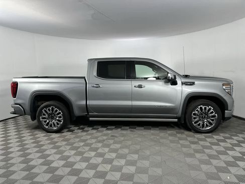 Used 2025 GMC Sierra 1500 Denali Ultimate AWD/4WD image 4