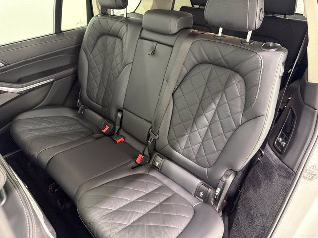 Certified 2024 BMW X7 xDrive40i w/ Premium Package AWD/4WD image 16