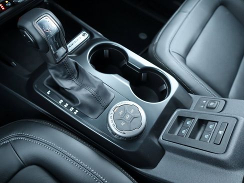 New 2025 Ford Bronco Outer Banks image 9