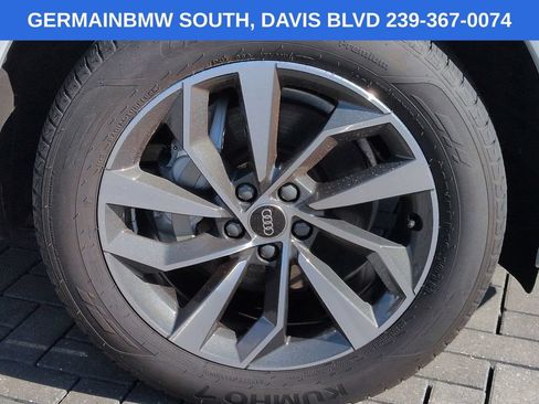 Used 2024 Audi Q5 2.0T Premium Plus w/ Premium Plus Package AWD/4WD image 12