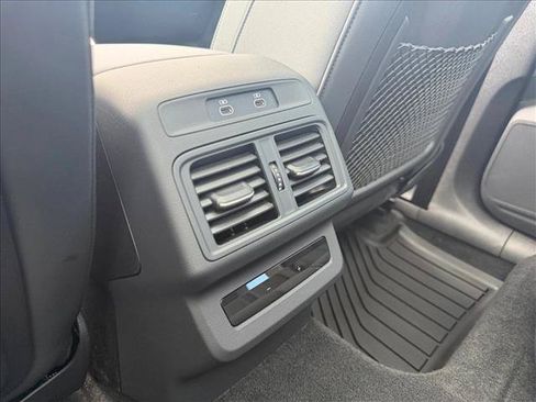 Used 2025 Audi Q5 Premium AWD/4WD image 19
