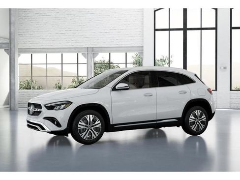 Certified 2026 Mercedes-Benz GLA 250 4MATIC image 37