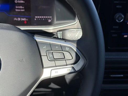 New 2026 Volkswagen Taos SE FWD image 27