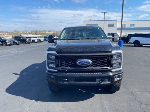 Used 2024 Ford F250 Lariat w/ Sport Appearance Package image 9