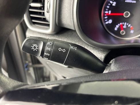 Used 2020 Kia Sportage LX image 17