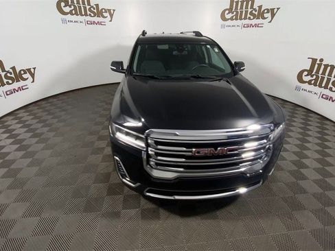 Used 2023 GMC Acadia SLE w/ Driver Convenience Package image 3