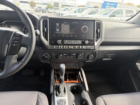Used 2026 Nissan Frontier SV w/ SV Convenience Package AWD/4WD image 31