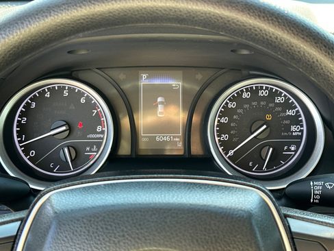 Used 2022 Toyota Camry LE image 27