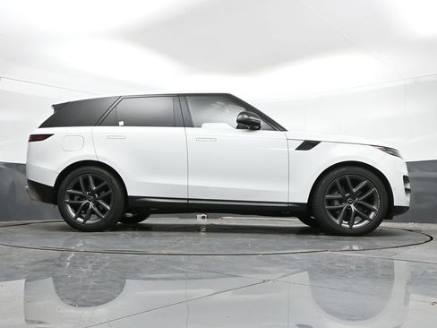 Used 2024 Land Rover Range Rover Sport SE AWD/4WD image 42
