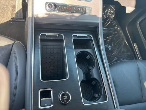 New 2026 Lincoln Aviator AWD w/ Jet Appearance Package image 27