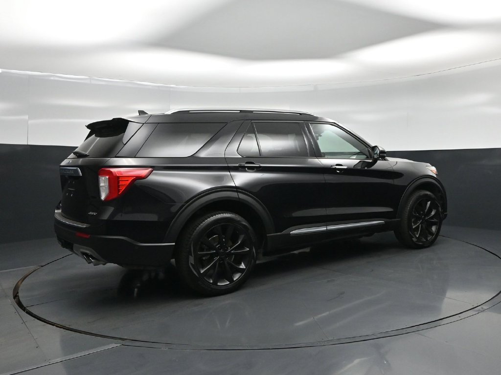 Used 2022 Ford Explorer Platinum w/ Equipment Group 601A AWD/4WD image 27