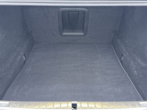 Used 2022 BMW 750i xDrive w/ Luxury Rear Seating Package image 12