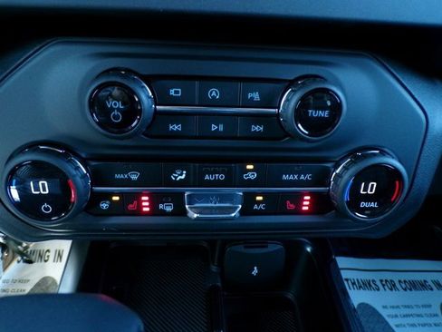 New 2025 Ford Bronco Outer Banks image 22