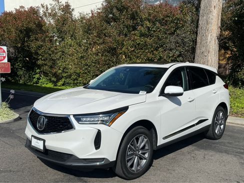 Used 2024 Acura RDX SH-AWD w/ Technology Package image 2