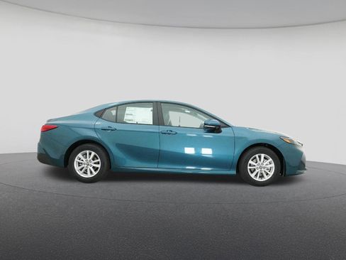 New 2026 Toyota Camry LE FWD image 27