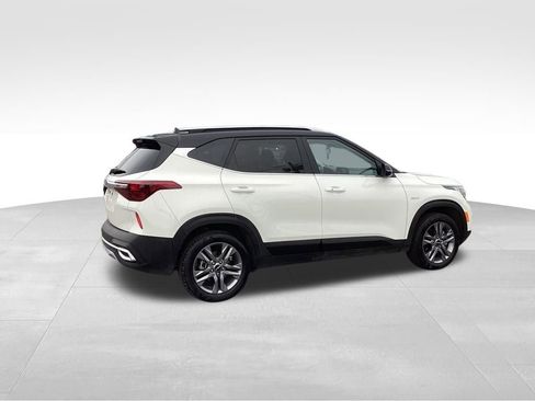 Used 2023 Kia Seltos S image 7