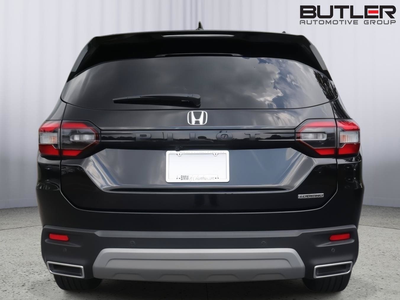 Used 2023 Honda Pilot Touring image 6