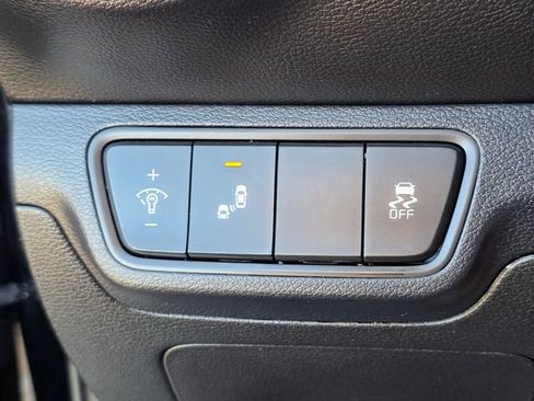 Used 2023 Kia Forte LXS w/ LXS Technology Package image 34