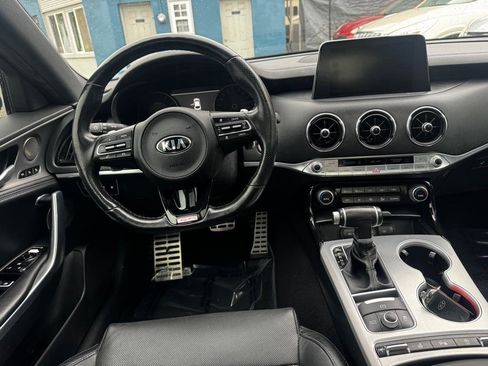 Used 2018 Kia Stinger GT1 AWD/4WD image 21