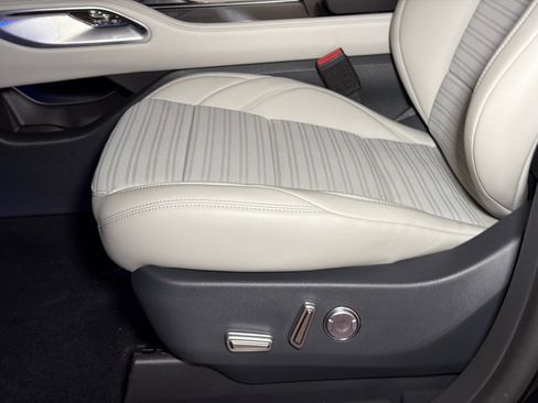 New 2026 Lincoln Nautilus Reserve w/ Jet Appearance Package AWD/4WD image 15