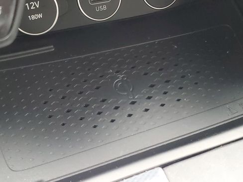 Used 2022 Genesis G70 2.0T w/ Prestige Package image 34