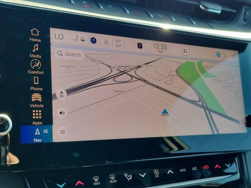 New 2026 Jeep Grand Cherokee Altitude RWD image 8