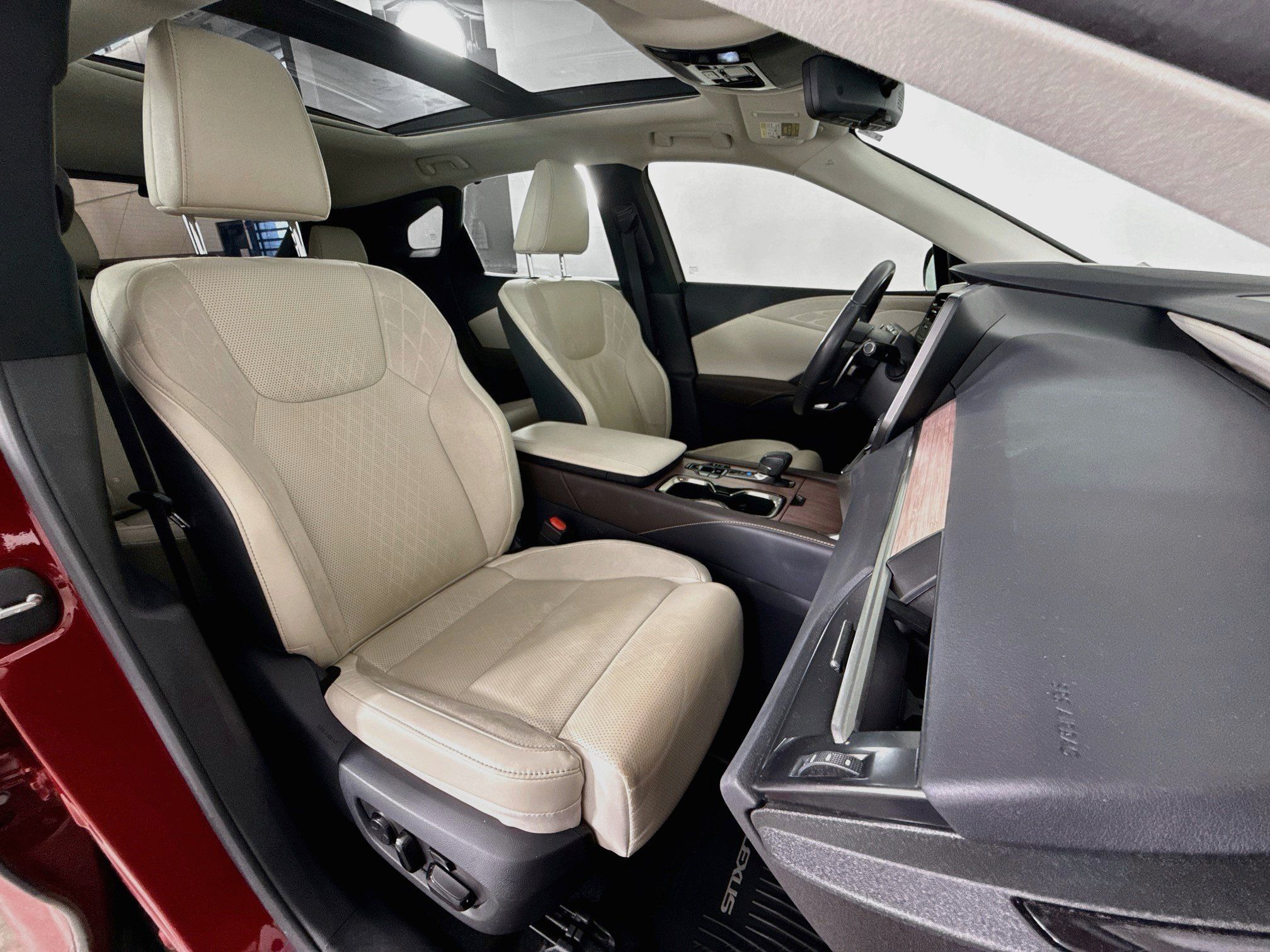 Used 2023 Lexus RX 350 AWD w/ Accessory Package (Z1) image 27