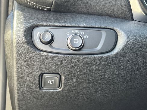 New 2026 Chevrolet Blazer LT image 23