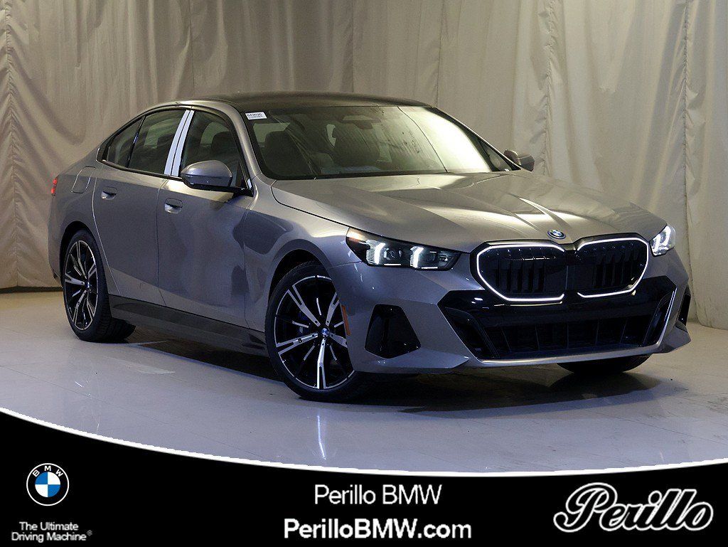 Used 2027 BMW 550e xDrive w/ Executive Package AWD/4WD image 1