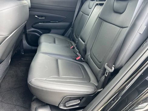 Used 2026 Hyundai Tucson Limited AWD/4WD image 16