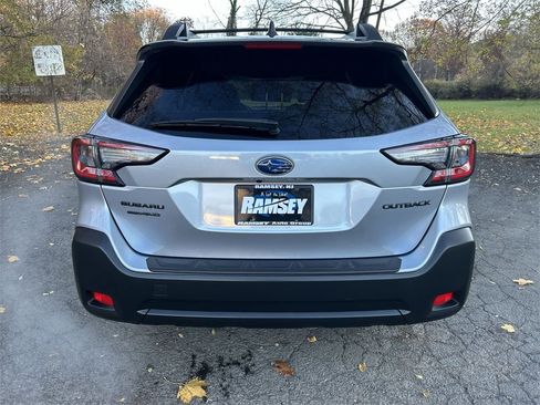 Certified 2023 Subaru Outback Onyx Edition image 7