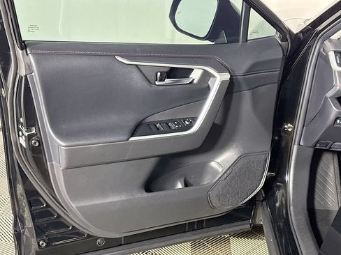 Used 2020 Toyota RAV4 TRD Off-Road AWD/4WD image 10