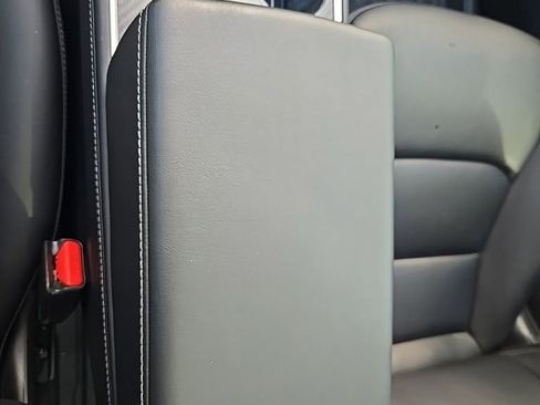 Used 2021 Tesla Model Y Long Range image 32