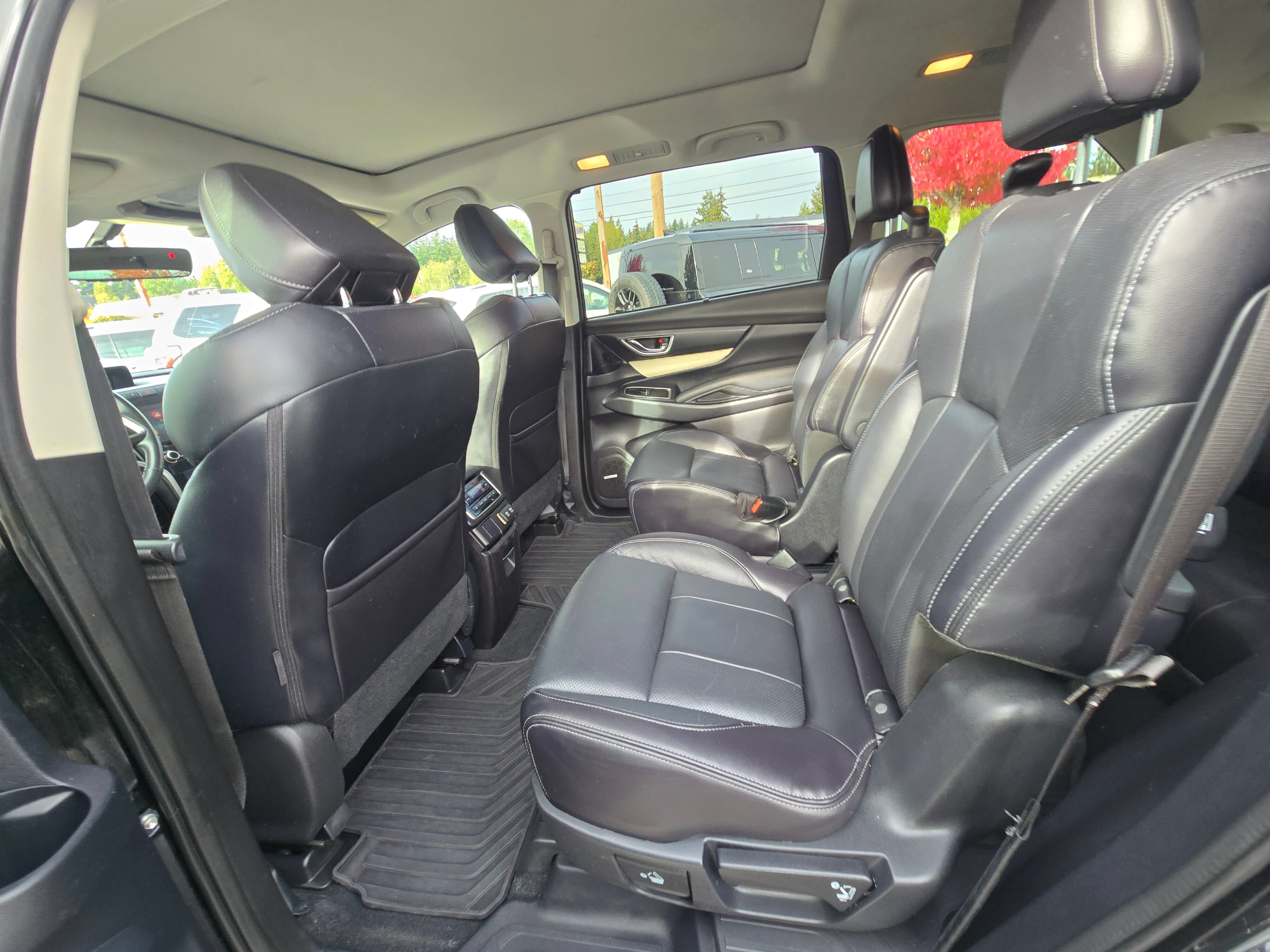 Used 2019 Subaru Ascent Limited AWD/4WD image 16