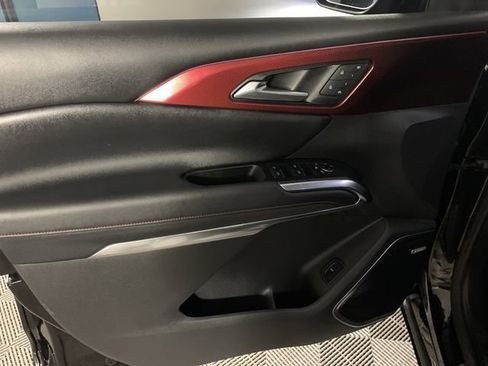 Certified 2024 Chevrolet Traverse RS image 23