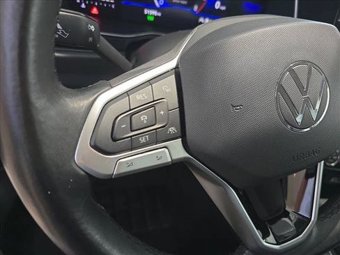 Used 2024 Volkswagen Jetta SE FWD image 18