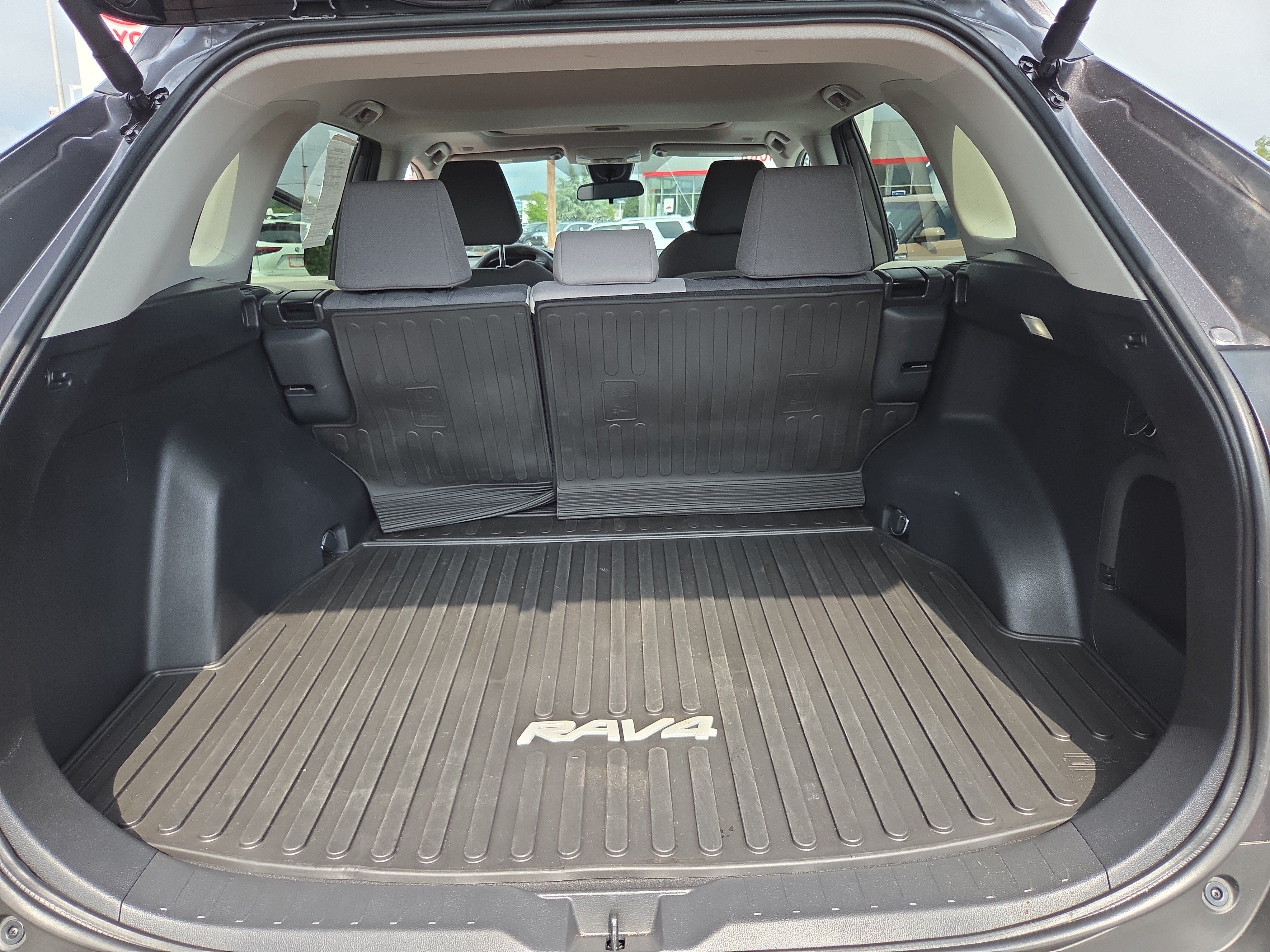 Certified 2024 Toyota RAV4 XLE w/ Convenience Package AWD/4WD image 33
