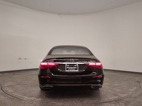 Used 2023 Mercedes-Benz S 580 4MATIC Sedan image 9