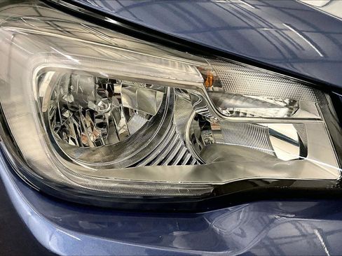 Used 2017 Subaru Forester 2.5i Premium w/ All-Weather Package image 27