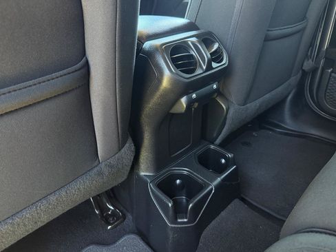 Used 2020 Jeep Gladiator Sport w/ Quick Order Package 24S AWD/4WD image 17