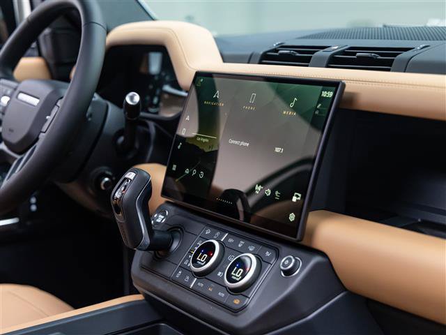 New 2026 Land Rover Defender 110 X-Dynamic SE AWD/4WD image 30
