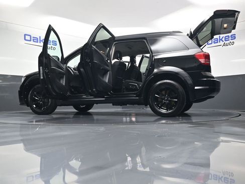 Used 2020 Dodge Journey SE w/ SE Popular Equipment Group image 59