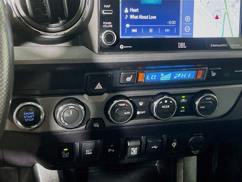Certified 2021 Toyota Tacoma TRD Off-Road w/ TRD Premium Off Road Package AWD/4WD image 14