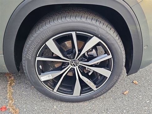 New 2026 Volkswagen Atlas SEL Premium R-Line image 4