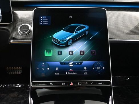 Used 2022 Mercedes-Benz S 580 4MATIC Sedan w/ AMG Line Package image 44