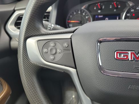 Used 2023 GMC Acadia SLE w/ Driver Convenience Package FWD image 20